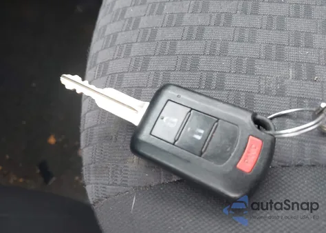 2018 Mitsubishi Mirage Es z USA, uszkodzony, nr VIN ML32A3HJ9JH004042